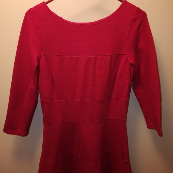 Banana Republic • seamed ponte flare-and-fit dress - Picture 6 of 10
